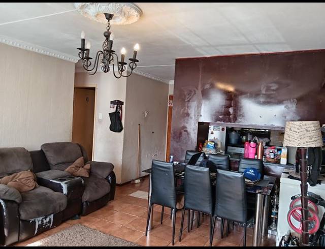 2 BEDROOM APARTMENT FOR SALE IN BRAMLEY VIEW